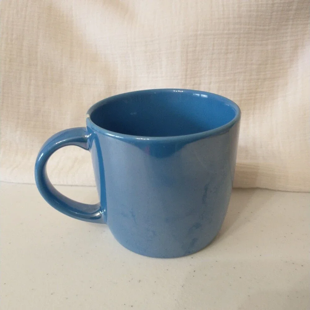Dunkin Donuts 2014 Blue Lustre Coffee Mug
